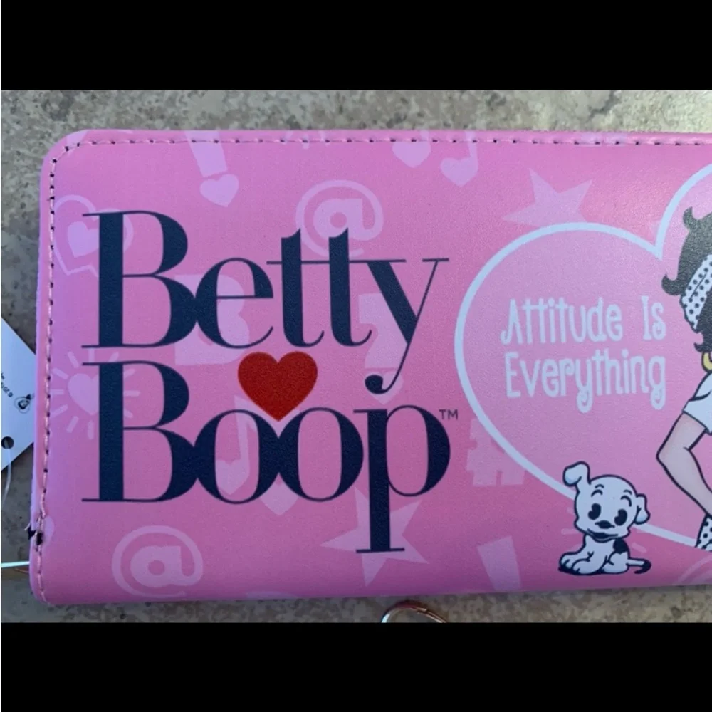 New! Betty Boop Pink Wallet “Attitude Is Everything”. Zipper Closure